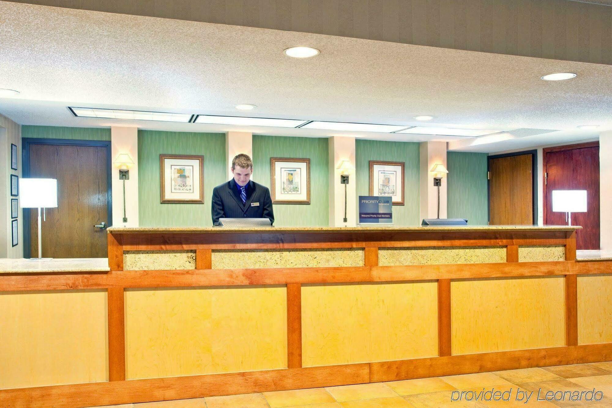 Holiday Inn Express Milwaukee - West Medical Center By Ihg Wauwatosa Luaran gambar